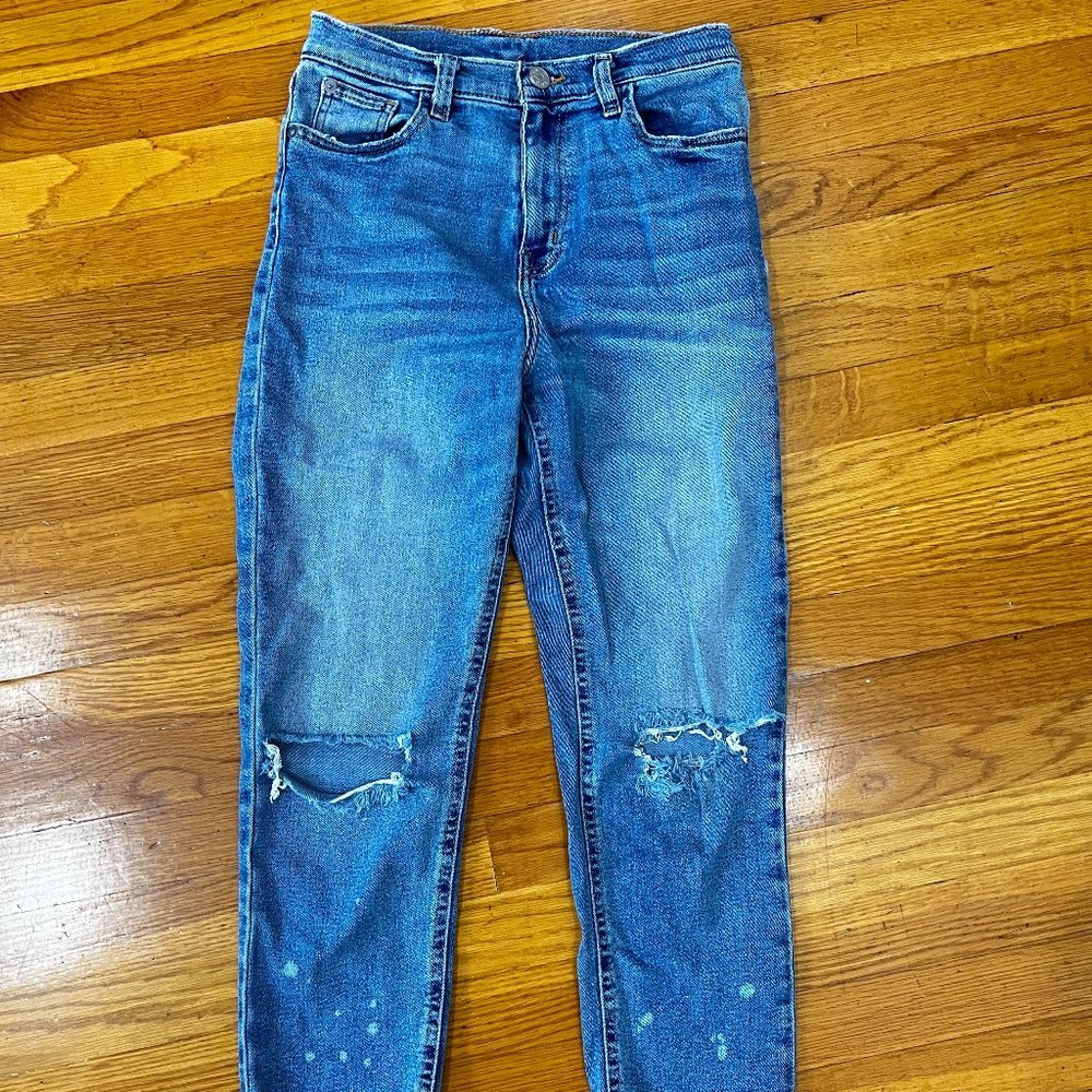 BDG Girlfriend High Rise Distressed Jeans w/ Paint Splatter